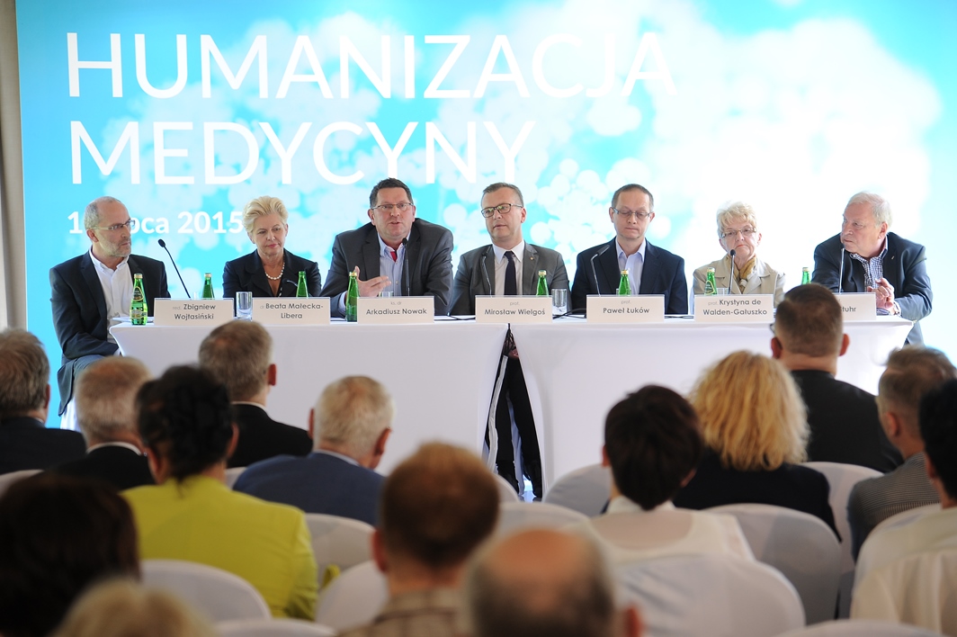 Debata_Humanizacja-medycyny_3 Jak sprawić, aby medycyna była postrzegana nie jako rzemiosło, lecz sztuka leczenia?