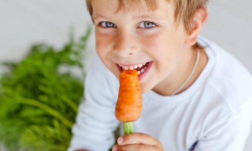 Tadek-niejadek, czyli jak pobudzić apetyt u dziecka