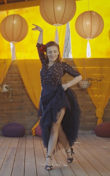 Taniec silnej i pewnej siebie kobiety! Zdrowie, LIFESTYLE - Pasodoble to hiszpański taniec pełen zmysłów, emocji i temperamentu, wykonywany do muzyki marszowej.