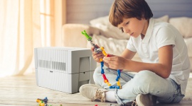 Jak zmniejszyć ryzyko przeziębienia i grypy? , LIFESTYLE - Luty i marzec to miesiące, w których notuje się najwięcej zachorowań na grypę. Powszechne stają się także przeziębienia, które choć mniej groźne, mogą trwać nawet do 10 dni. Czy możemy w jakiś sposób zmniejszyć ryzyko choroby? Tak! W dodatku niektóre sposoby są bardzo proste.