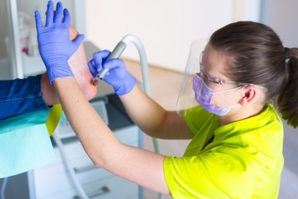 Sterylny gabinet stomatologiczny według wytycznych z 2017 roku Zdrowie, LIFESTYLE - Gabinet stomatologiczny jest miejscem, w którym są świadczone usługi medyczne o różnym stopniu inwazyjności.