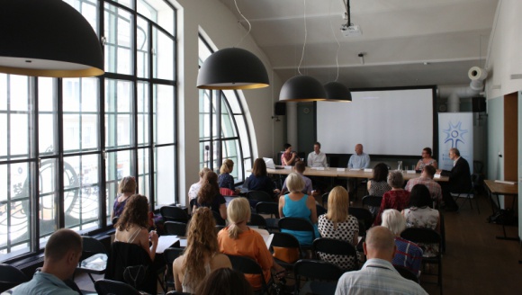 glownekonf_229070483w_580_small Ścieżka pacjenta z postacią pierwotnie postępującą stwardnienia rozsianego