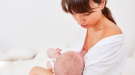 Już pół miliona osób zachorowało na grypę od początku września , LIFESTYLE - Od początku września już ponad pół miliona Polaków zachorowało na grypę. Najwięcej przypadków odnotowano na Pomorzu, a najmniej na Podkarpaciu. Grypy nie wolno lekceważyć. Od września 2018 r. do kwietnia 2019 r. zmarło z jej powodu 149 osób.