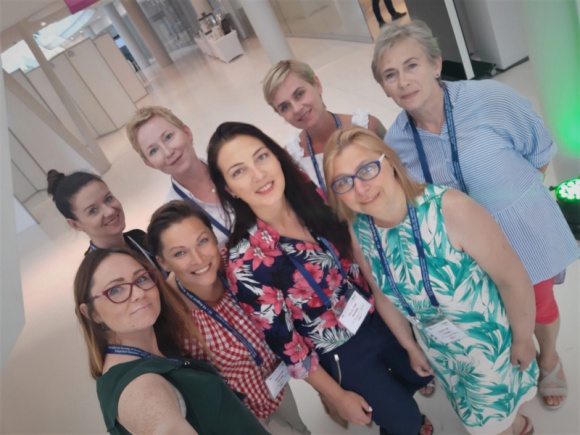 Centrum Wiedzy o Raku Piersi - otwarcie już 24 lipca w Gdańsku Zdrowie, LIFESTYLE - Pierwsze w Polsce Centrum Wiedzy o Raku Piersi powstaje w Gdańsku, a jego otwarcie zaplanowane jest na piątek 24 lipca. Założycielem i prowadzącym centrum jest Fundacja OmeaLife. Przecięcia wstęgi dokona Aleksandra Dulkiewicz - Prezydent Gdańska.