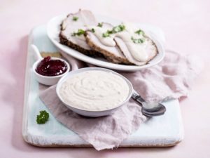 Dip jogurtowy z zurawina i curry_thermomix 3 wyjątkowe sosy do jaj i wędlin na Wielkanoc – Nie tylko z majonezem – Sosy na Wielkanoc. Dodatki do jaj i wędlin