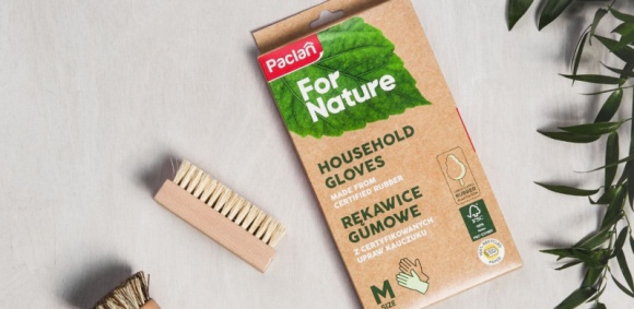 Dlaczego warto stosować rękawice ochronne podczas sprzątania? Zdrowie, LIFESTYLE - Rękawice – nosimy je zimą, żeby ochronić delikatną skórę przed mrozem czy wiatrem, zakładamy przy różnych pracach gospodarczych – pieleniu ogródka czy sadzeniu roślin. Cel jest jeden – zadbane dłonie.