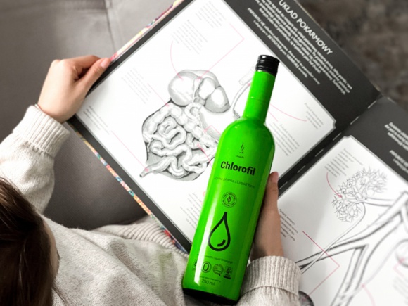 DuoLife Collagen – przepis na zdrowe stawy Zdrowie, LIFESTYLE - Zima w tym roku sprzyja aktywnemu wypoczynkowi. Szusowanie po ośnieżonych stokach to świetna forma zimowego relaksu. Sporty zimowe nadwyrężają nasze stawy i kości. Czy to oznacza, że powinniśmy zrezygnować z ulubionej formy aktywnego wypoczynku? W żadnym wypadku!